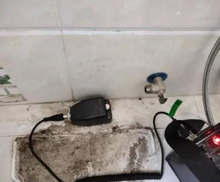 廊坊屋顶漏水维修公司分享下卫生间漏水的危害及解决方法
